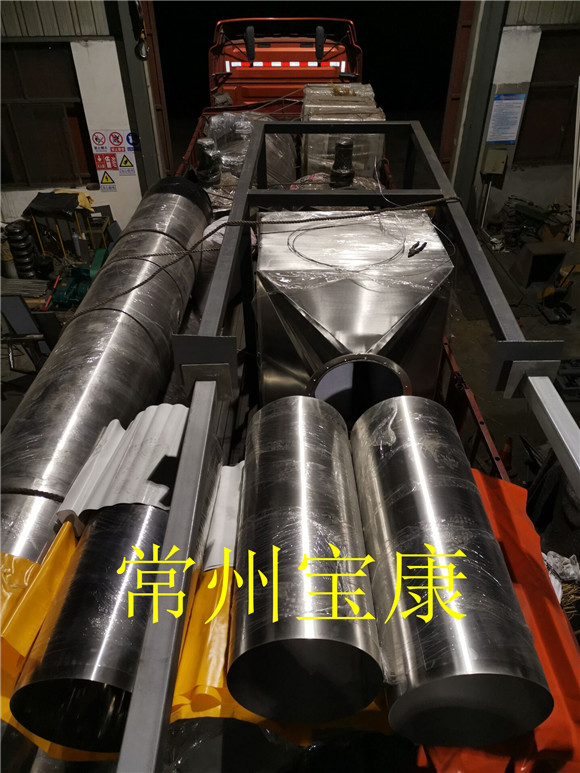 保温罐、喷雾干燥机、搅拌罐等配件发货到青海